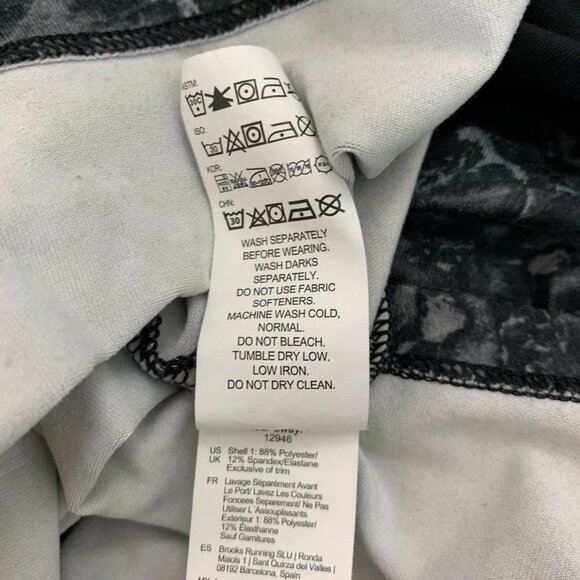 Brooks Size Small Hoodie Gray Black Pullover Sweatshirt Thumbholes Lightweight - Picture 5 of 5